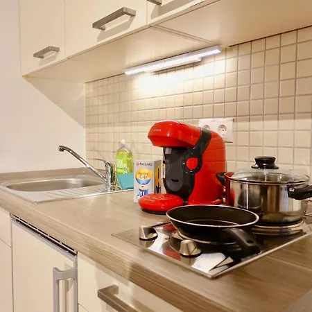 Modernes Studio-apartment Mit Privatem Stellplatz Fuer Bis Zu 4 Personen Nur Wenige Minuten Zur Mosel & Stadt