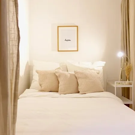 Modernes Studio-apartment Mit Privatem Stellplatz Fuer Bis Zu 4 Personen Nur Wenige Minuten Zur Mosel & Stadt * Koblenz (Rhineland-Palatinate)