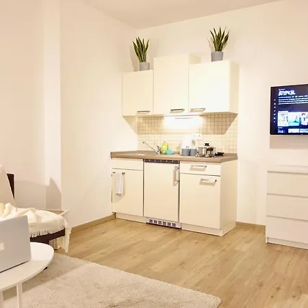 Modernes Studio-apartment Mit Privatem Stellplatz Fuer Bis Zu 4 Personen Nur Wenige Minuten Zur Mosel & Stadt