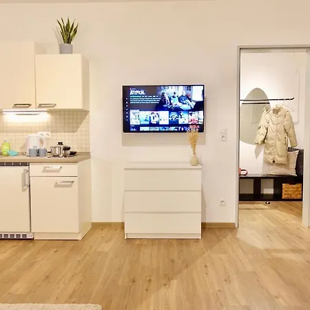 아파트 Modernes Studio-apartment Mit Privatem Stellplatz Fuer Bis Zu 4 Personen Nur Wenige Minuten Zur Mosel & Stadt *