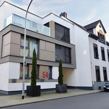 Modernes Studio-apartment Mit Privatem Stellplatz Fuer Bis Zu 4 Personen Nur Wenige Minuten Zur Mosel & Stadt Apartamento Coblença