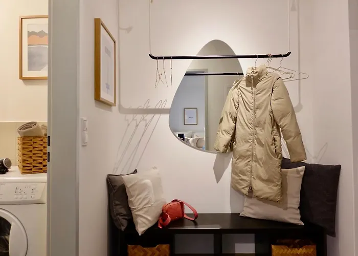 Appartement Modernes Studio-apartment Mit Privatem Stellplatz Fuer Bis Zu 4 Personen Nur Wenige Minuten Zur Mosel & Stadt