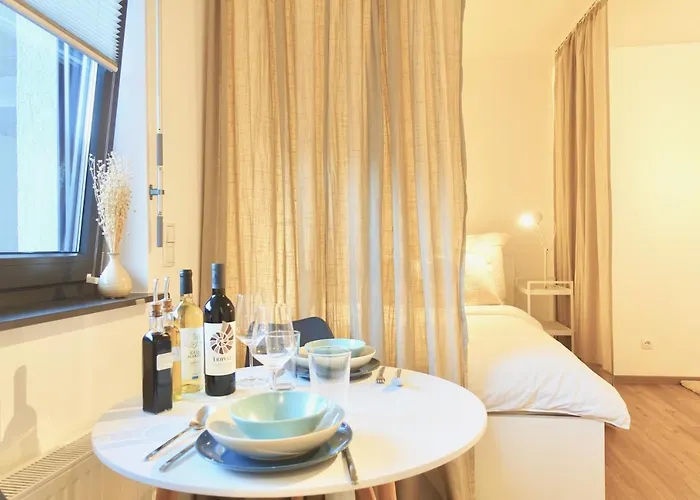 Modernes Studio-apartment Mit Privatem Stellplatz Fuer Bis Zu 4 Personen Nur Wenige Minuten Zur Mosel & Stadt Coblence